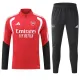 Arsenal Trening sweatshirt i hlače komplet Četvrtina Zip 2026/27 Crvena Arsenal Trening sweatshirt i hlače komplet Četvrtina Zip 2026/27 Crvena