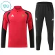 Dječji Manchester United Trening sweatshirt i hlače komplet Četvrtina Zip 2026/27 Crvena Dječji Manchester United Trening sweatshirt i hlače komplet Četvrtina Zip 2026/27 Crvena