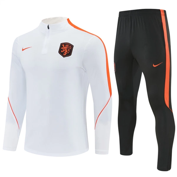 Nizozemska Trening sweatshirt i hlače komplet Četvrtina Zip 2026/27 Bijela Nizozemska Trening sweatshirt i hlače komplet Četvrtina Zip 2026/27 Bijela